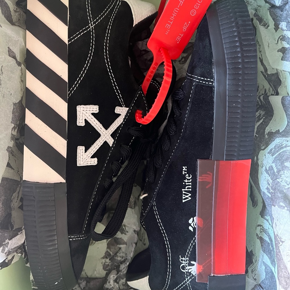 New!! Off white sneakers